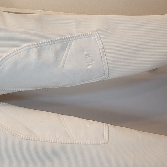 TuffRider women's white breeches. - Picture 2 of 8